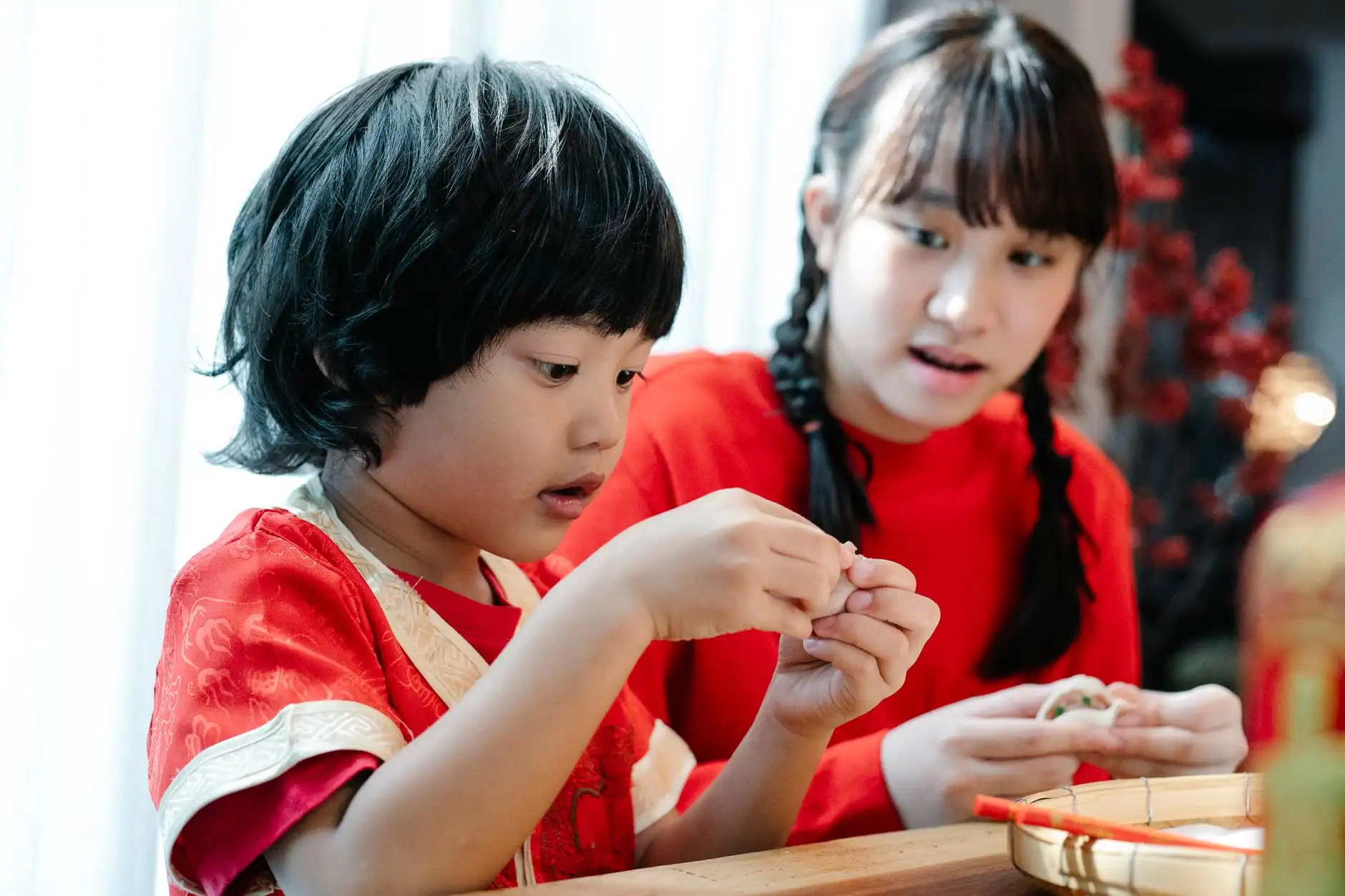 护肤美妆与彩妆工具搭配指南:童月依百货解析日常妆容的实用方案正文配图 2
