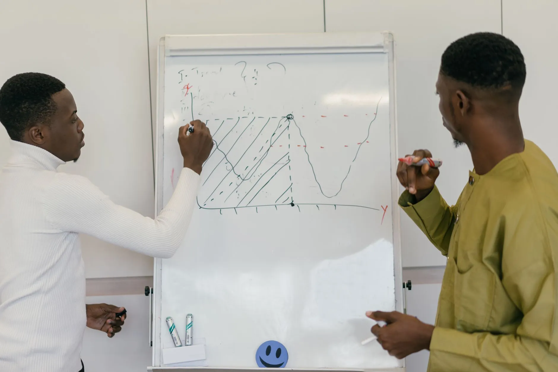 护肤美妆行业生产工艺流程与质量管控要点分析