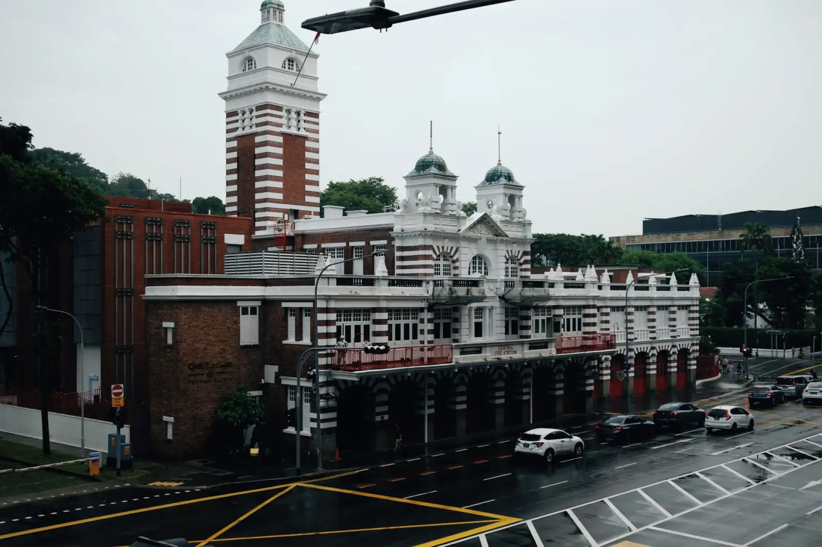 重庆沙坪坝区护肤美妆产品选购:洗面奶与化妆刷搭配方案